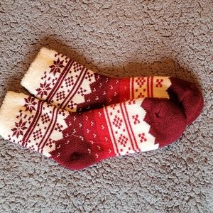 NWOT Tags Aloe socks